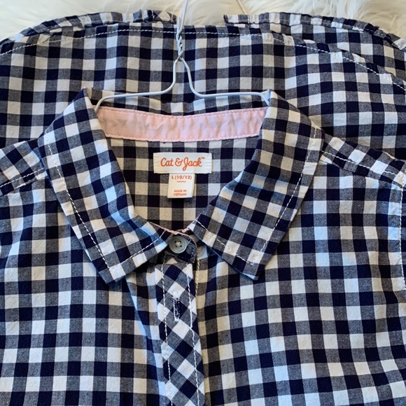 Cat and jack sleeveless button-down shirt - Picture 3 of 4